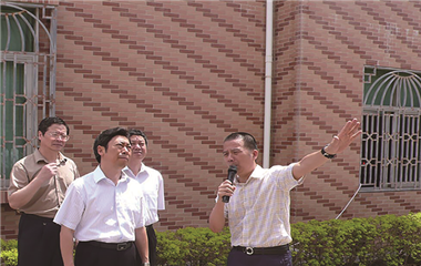 國家安全部部長陳文清蒞臨天守集團及東石鎮(zhèn)梅塘村關心指導